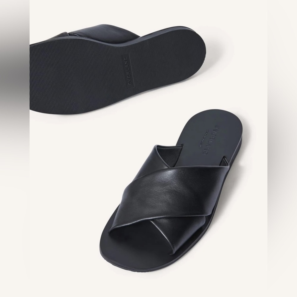Everlane The Day Crossover Leather Sandal In Black size 7